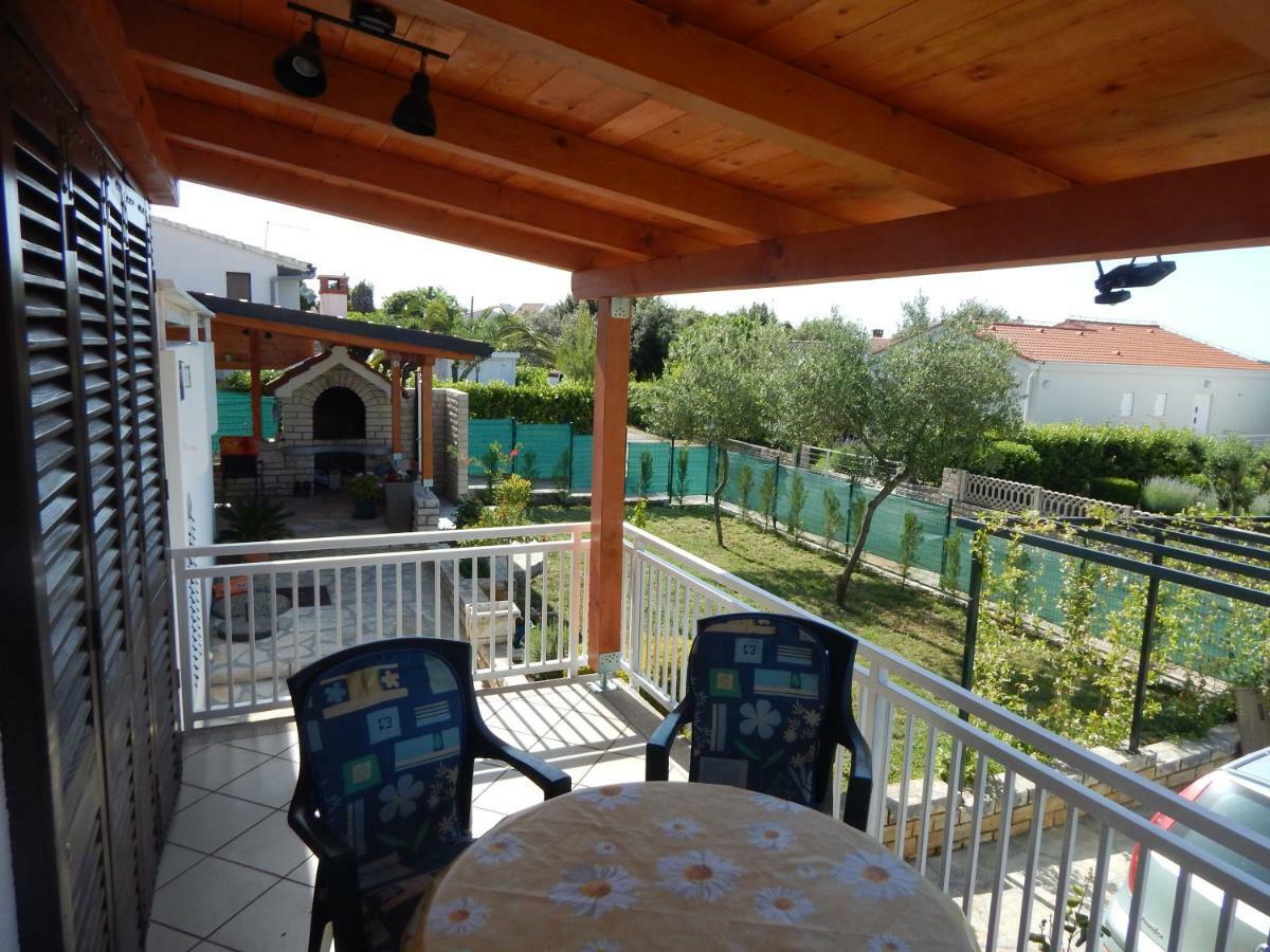 Apartman Duje Petrcane Luaran gambar