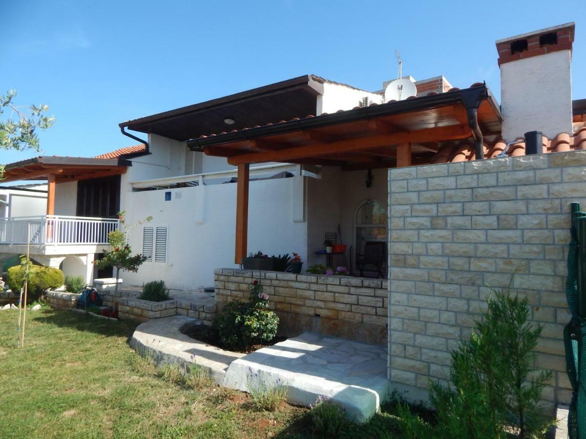 Apartman Duje Petrcane Luaran gambar
